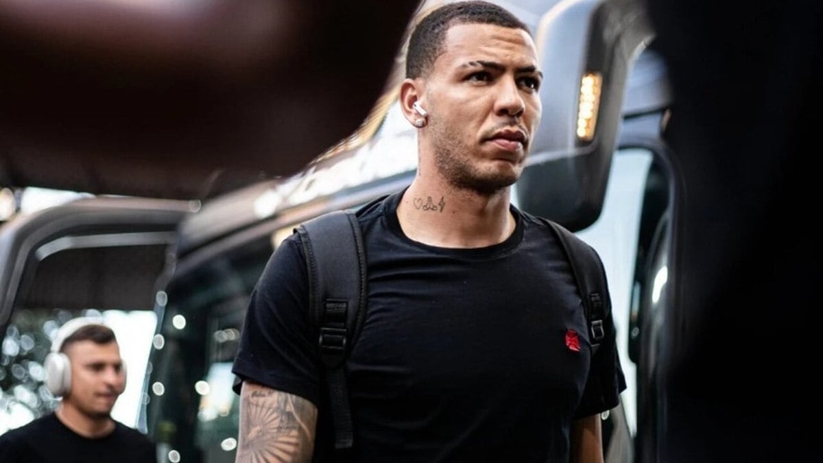 Vasco efetua compra de Clayton Silva para emprestá-lo ao Rio Ave