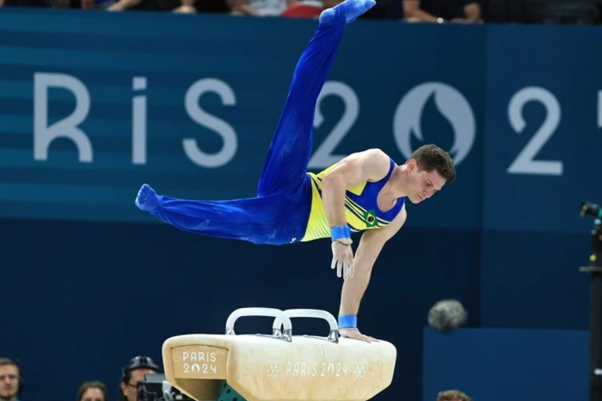 Diogo Soares tem notas baixas e não consegue pódio na ginástica artística masculina Diogo Soares tem notas baixas e não consegue pódio na ginástica artística masculina