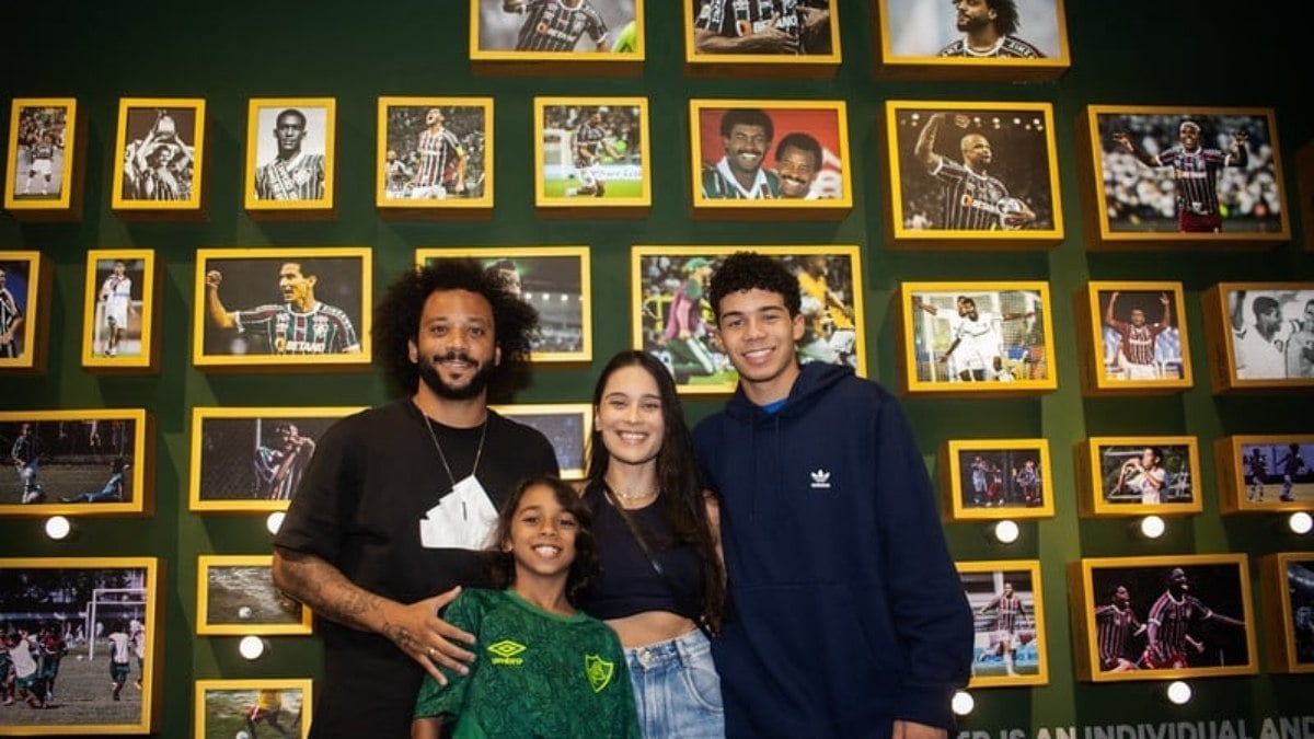 Marcelo visita museu do Fluminense com a família: ‘Arrepiado’ Marcelo visita museu do Fluminense com a família: ‘Arrepiado’