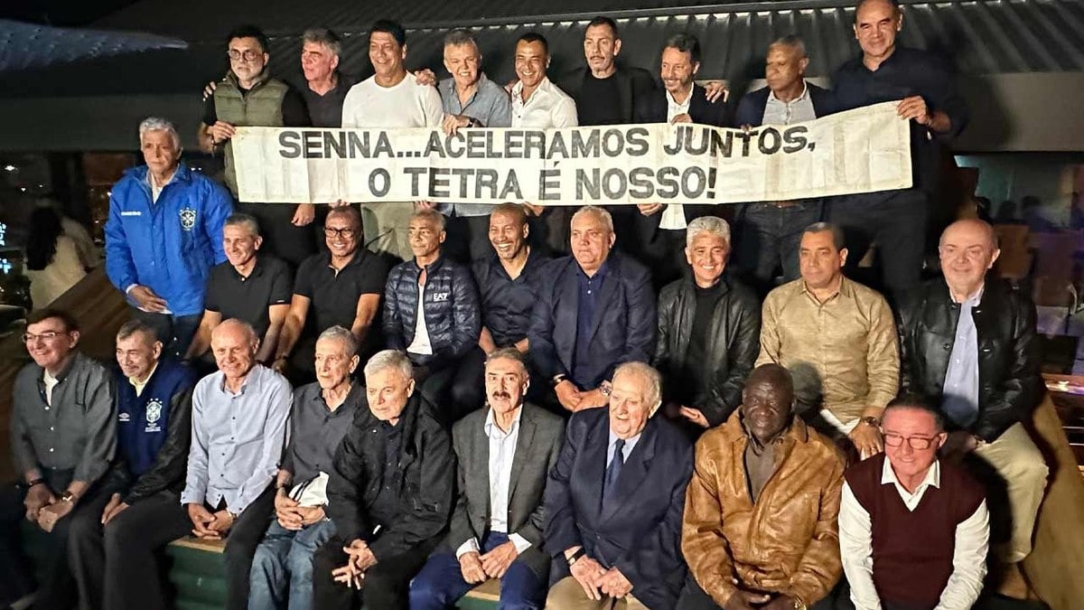 Campeões de 94 comemoram 30 anos do Tetra; veja como foi Campeões de 94 comemoram 30 anos do Tetra; veja como foi