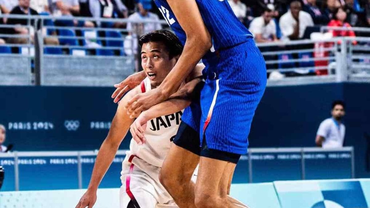 tamanho de astro da NBA impressiona contra rival; veja fotos tamanho de astro da NBA impressiona contra rival; veja fotos