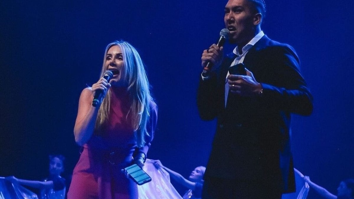 Agora pastor, Firmino anuncia mansão na Inglaterra por valor milionário Agora pastor, Firmino anuncia mansão na Inglaterra por valor milionário