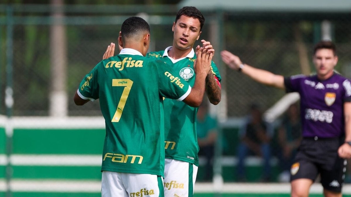 Palmeiras vence e avança em 1º; veja cruzamentos Palmeiras vence e avança em 1º; veja cruzamentos