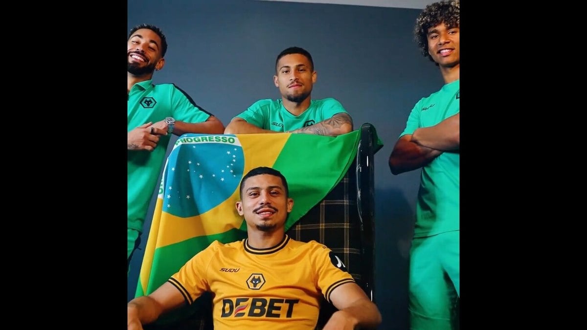 Wolverhampton anuncia a contratação de André, ex-Fluminense Wolverhampton anuncia a contratação de André, ex-Fluminense