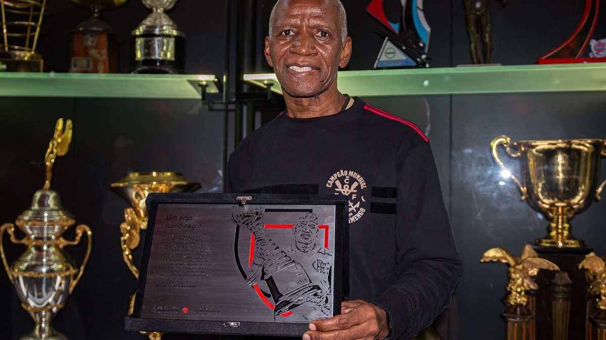 Ídolo do Flamengo, Adílio tem piora em quadro de câncer