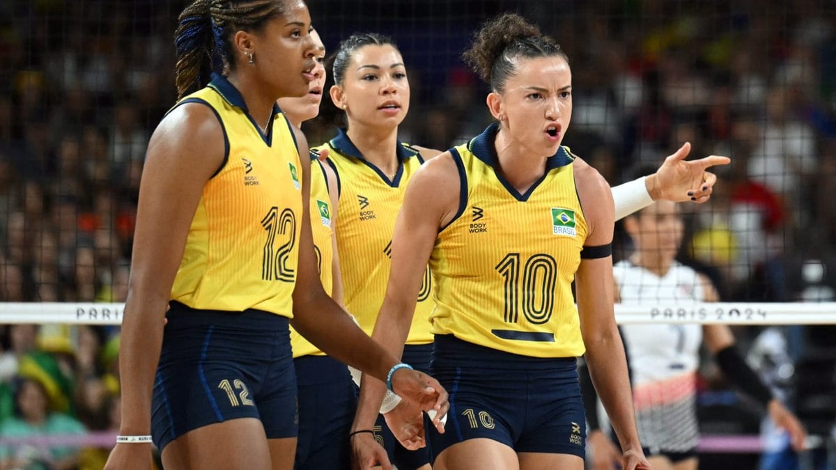 Brasil bate República Dominicana e garante vaga na semifinal no vôlei feminino Brasil bate República Dominicana e garante vaga na semifinal no vôlei feminino
