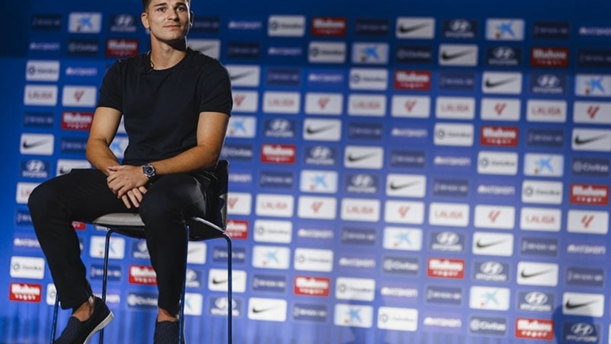 Apresentado no Atlético de Madrid, Álvarez explica saída do City: ‘Novo desafio’ Apresentado no Atlético de Madrid, Álvarez explica saída do City: ‘Novo desafio’