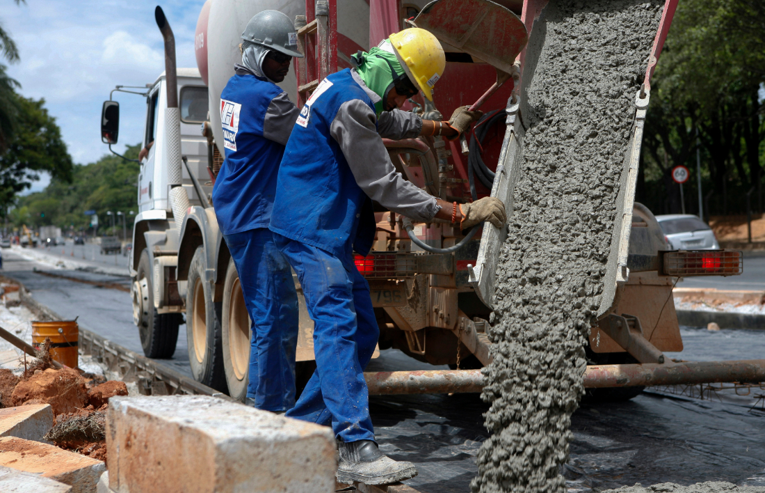 Eventual alta da taxa de juros dificulta financiamento da construção civil, analisam especialistas Eventual alta da taxa de juros dificulta financiamento da construção civil, analisam especialistas
