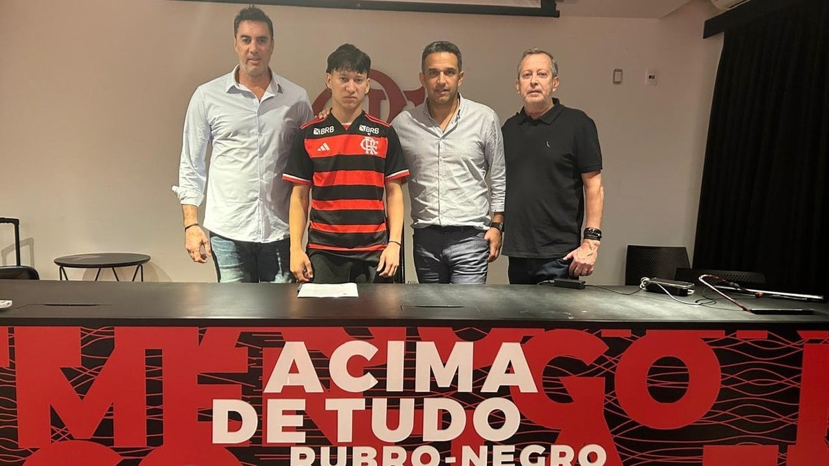 Flamengo anuncia contratação de promessa paraguaia Flamengo anuncia contratação de promessa paraguaia