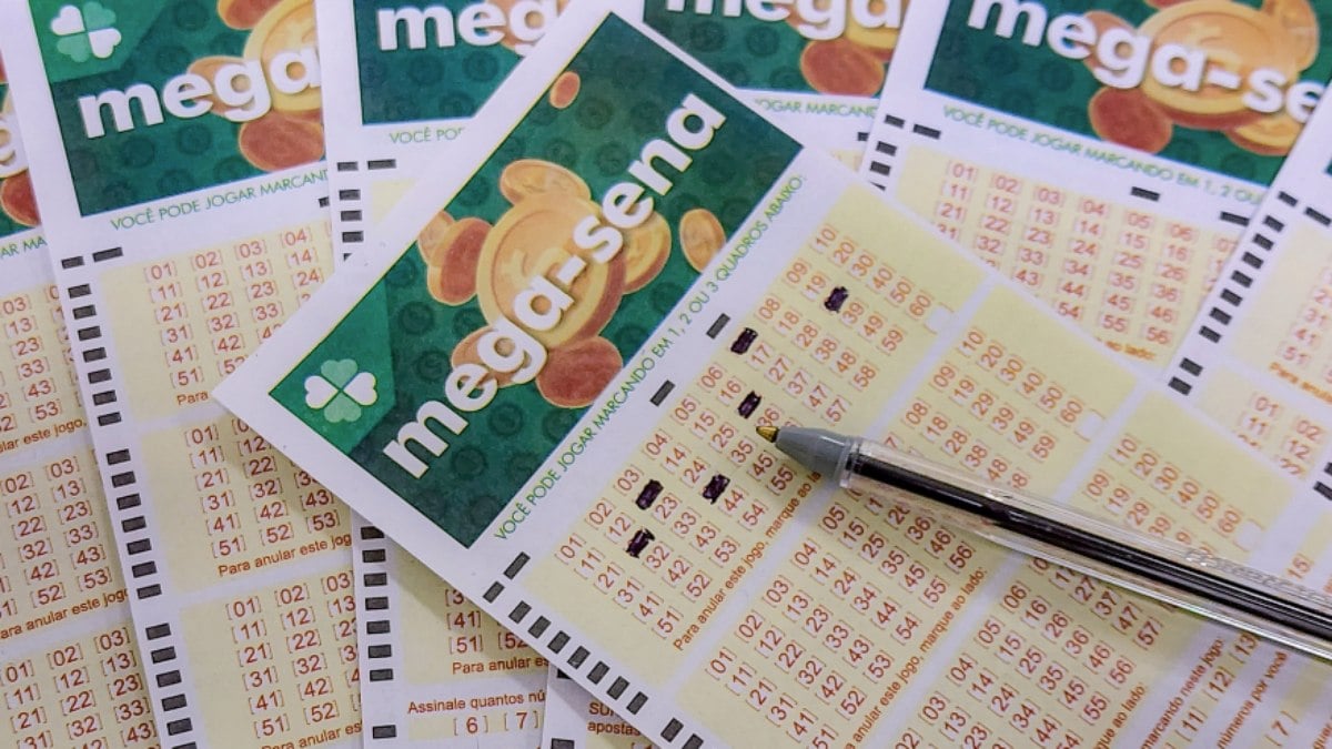 Mega-Sena acumula e prêmio chega a R milhões; confira os números Mega-Sena acumula e prêmio chega a R milhões; confira os números