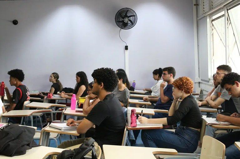 Confira os cadernos de provas do “Enem dos Concursos“ Confira os cadernos de provas do “Enem dos Concursos“