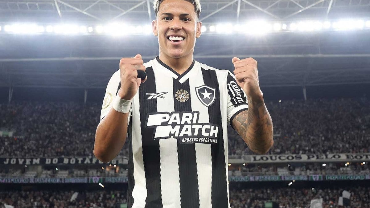 Matheus Martins acirra disputa no ataque do Botafogo Matheus Martins acirra disputa no ataque do Botafogo