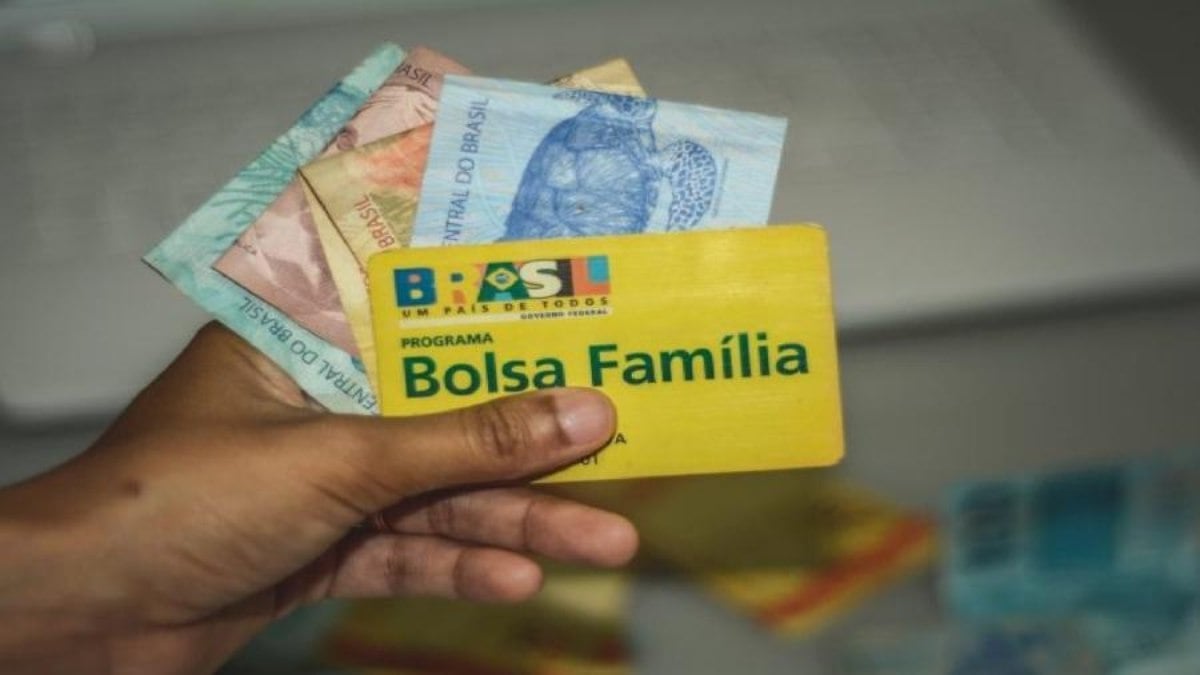 Governo anuncia “pente fino” no Bolsa Família e INSS para economizar R$ 19 BI em 2025 Governo anuncia “pente fino” no Bolsa Família e INSS para economizar R$ 19 BI em 2025