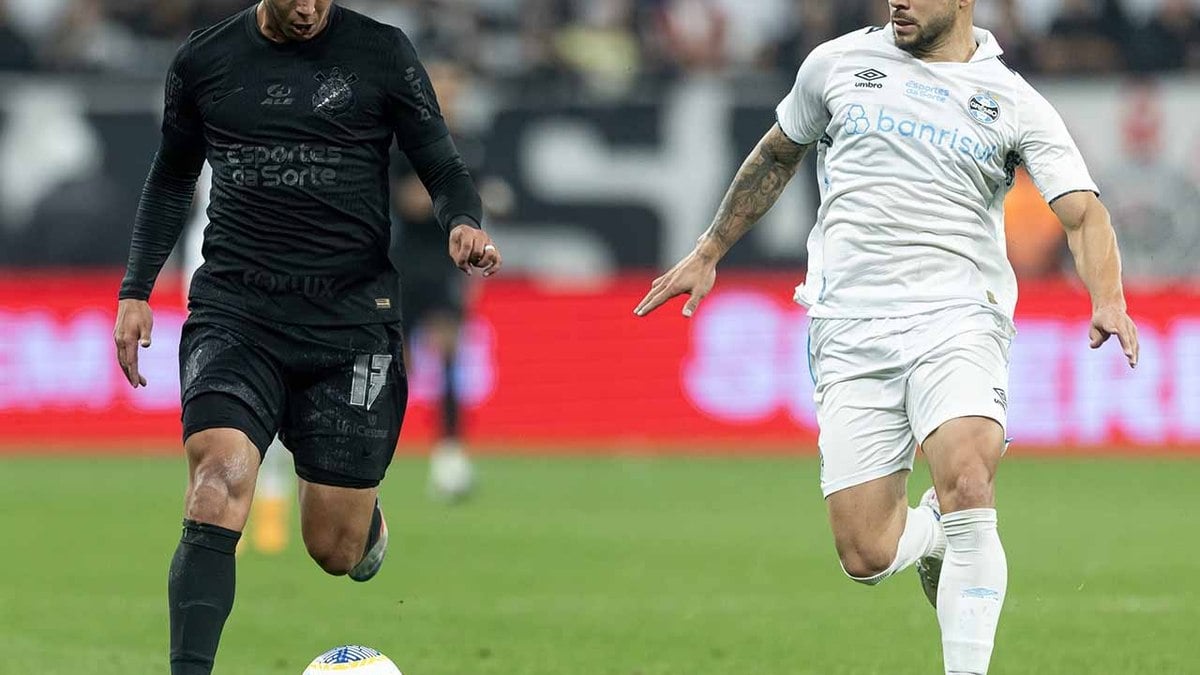 Giovane impressiona, recebe elogios e pode ganhar sequência no Corinthians Giovane impressiona, recebe elogios e pode ganhar sequência no Corinthians