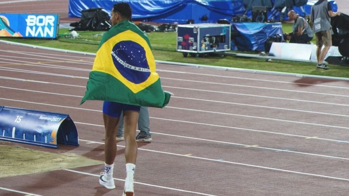 Almir Júnior se classifica para final do salto triplo Almir Júnior se classifica para final do salto triplo