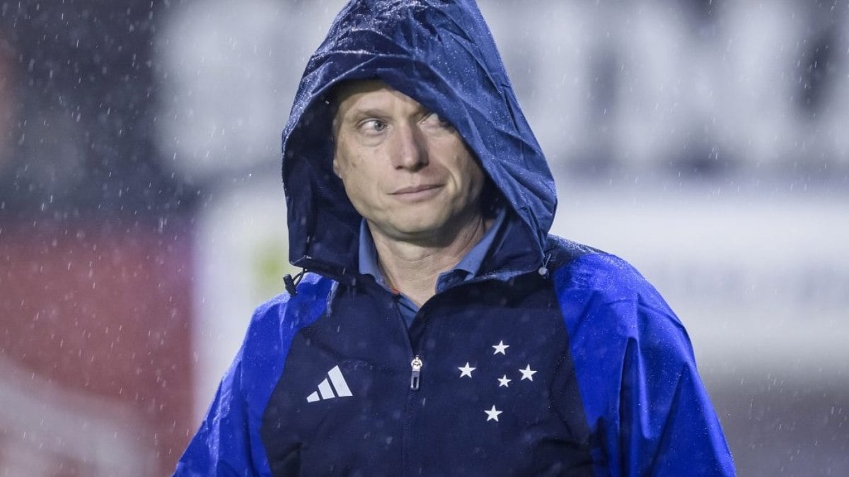 Seabra destaca força da equipe para buscar o empate contra o Vitória Seabra destaca força da equipe para buscar o empate contra o Vitória