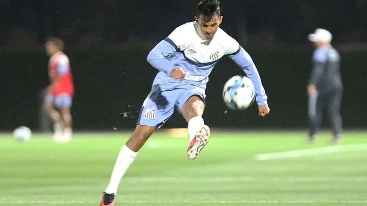 Patati volta aos relacionados do Santos contra o Sport; Pedrinho fica fora Patati volta aos relacionados do Santos contra o Sport; Pedrinho fica fora