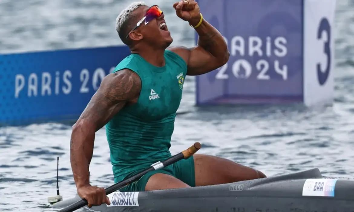 Jogos Olímpicos Paris 2024: Isaquias Queiroz conquista prata na canoagem – ac24horas.com Jogos Olímpicos Paris 2024: Isaquias Queiroz conquista prata na canoagem – ac24horas.com