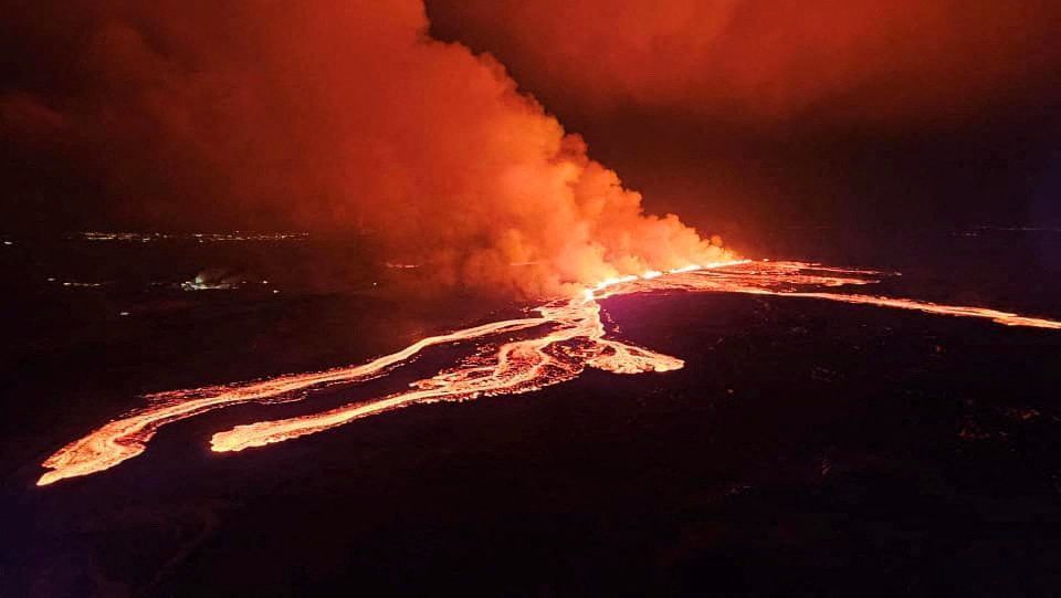Vulcão na Islândia entra em erupção pela sexta vez Vulcão na Islândia entra em erupção pela sexta vez