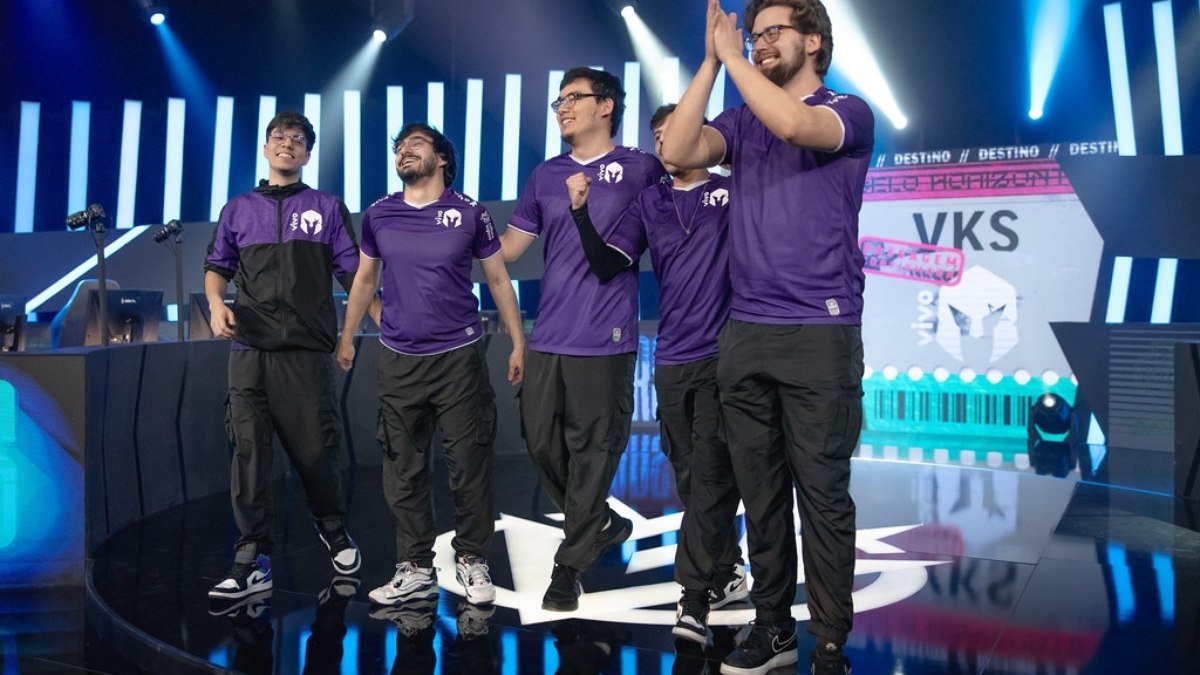 Em série emocionante, Vivo Keyd vence RED Canids e se garante na final Em série emocionante, Vivo Keyd vence RED Canids e se garante na final