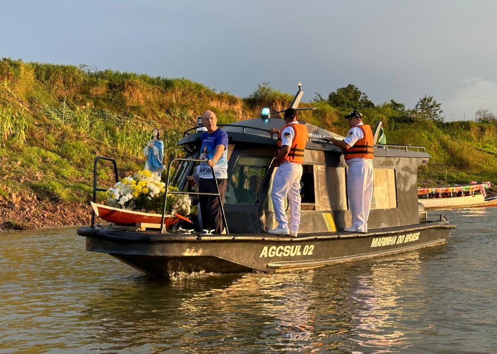 Nossa Senhora da Glória chega pelo Rio Juruá e marca início de Novenário – ac24horas.com Nossa Senhora da Glória chega pelo Rio Juruá e marca início de Novenário – ac24horas.com