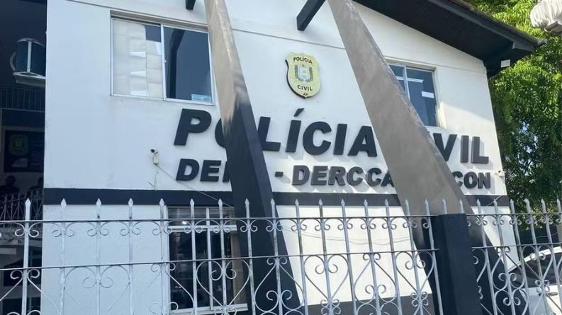 Embaixada americana acusa adolescente de racismo na internet Embaixada americana acusa adolescente de racismo na internet