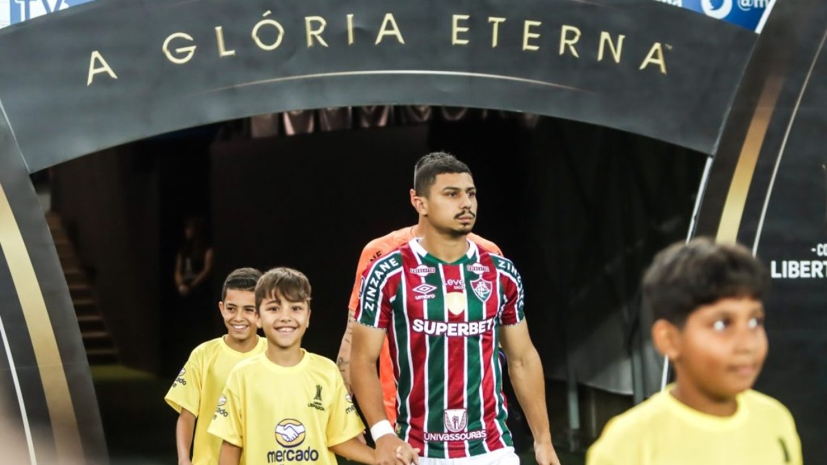 Fulham desiste de André, do Fluminense Fulham desiste de André, do Fluminense