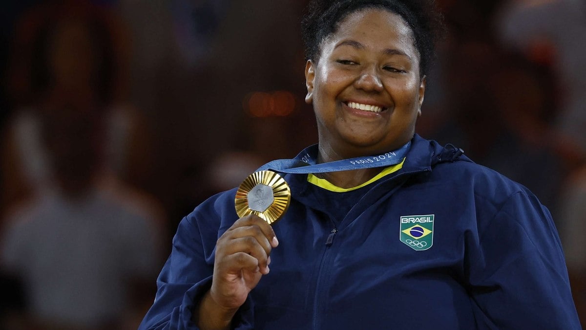Beatriz Souza ganha mais de 1 milhão de seguidores após ouro Beatriz Souza ganha mais de 1 milhão de seguidores após ouro