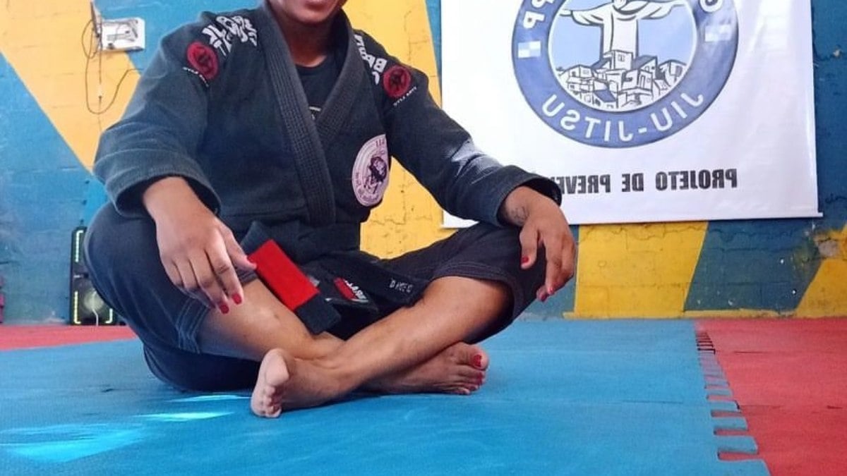 Professora de jiu-jitsu em comunidade do Rio está em Las Vegas para disputa internacional Professora de jiu-jitsu em comunidade do Rio está em Las Vegas para disputa internacional