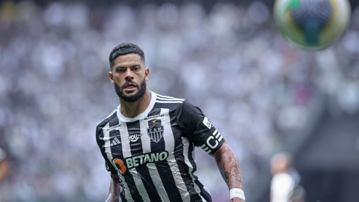 Hulk se lesiona e desfalca Atlético-MG contra o Criciúma pelo Brasileirão Hulk se lesiona e desfalca Atlético-MG contra o Criciúma pelo Brasileirão
