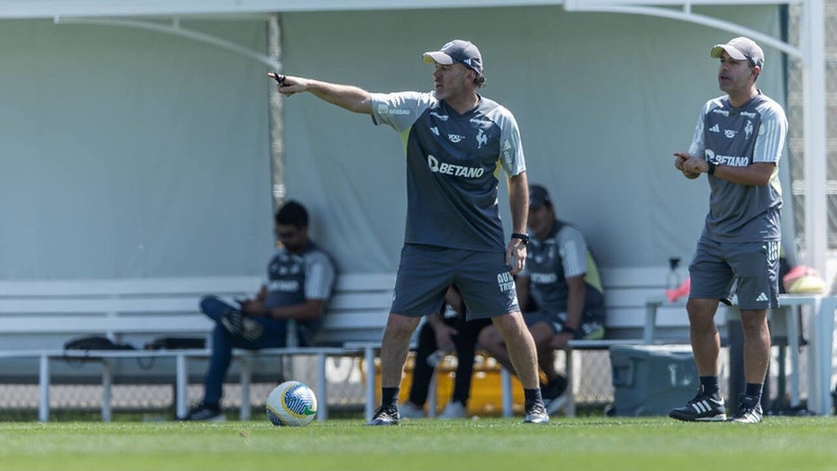 Por Libertadores, Atlético prepara time misto para o Cuiabá Por Libertadores, Atlético prepara time misto para o Cuiabá