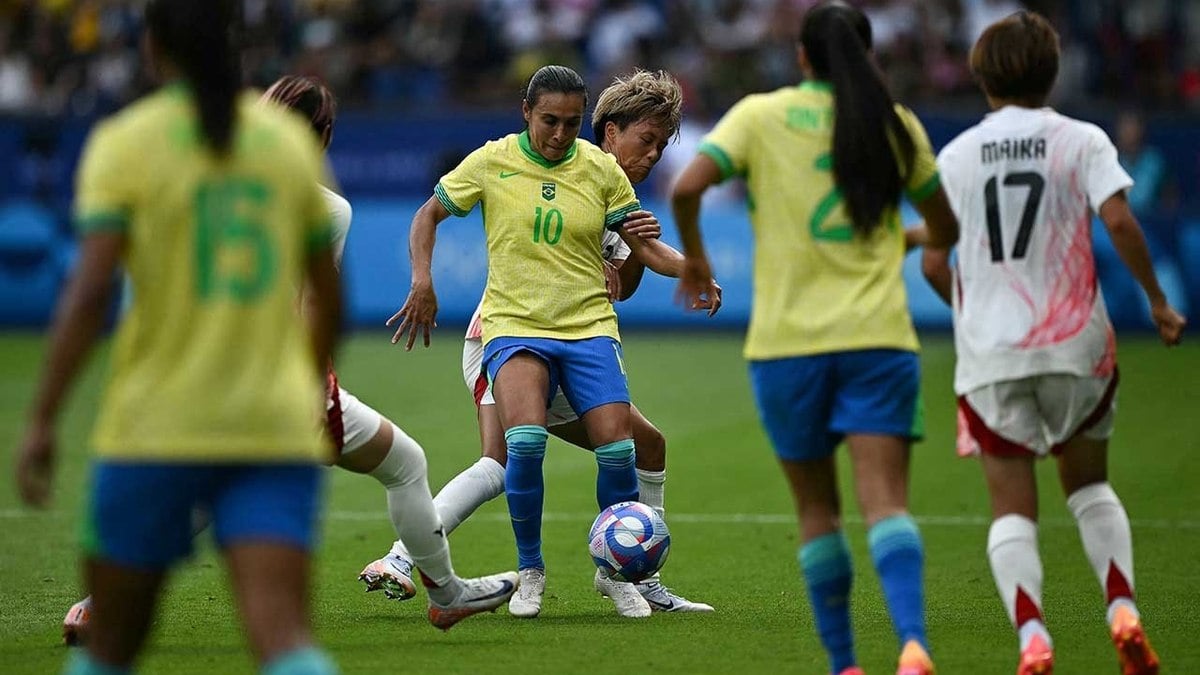 Leifert condena expulsão de Marta na Olimpíada: ‘Sem café com leitismo’ Leifert condena expulsão de Marta na Olimpíada: ‘Sem café com leitismo’