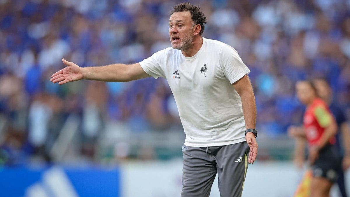 Gabriel Milito se derrete por titular do Atlético: ‘Jogador fantástico’ Gabriel Milito se derrete por titular do Atlético: ‘Jogador fantástico’
