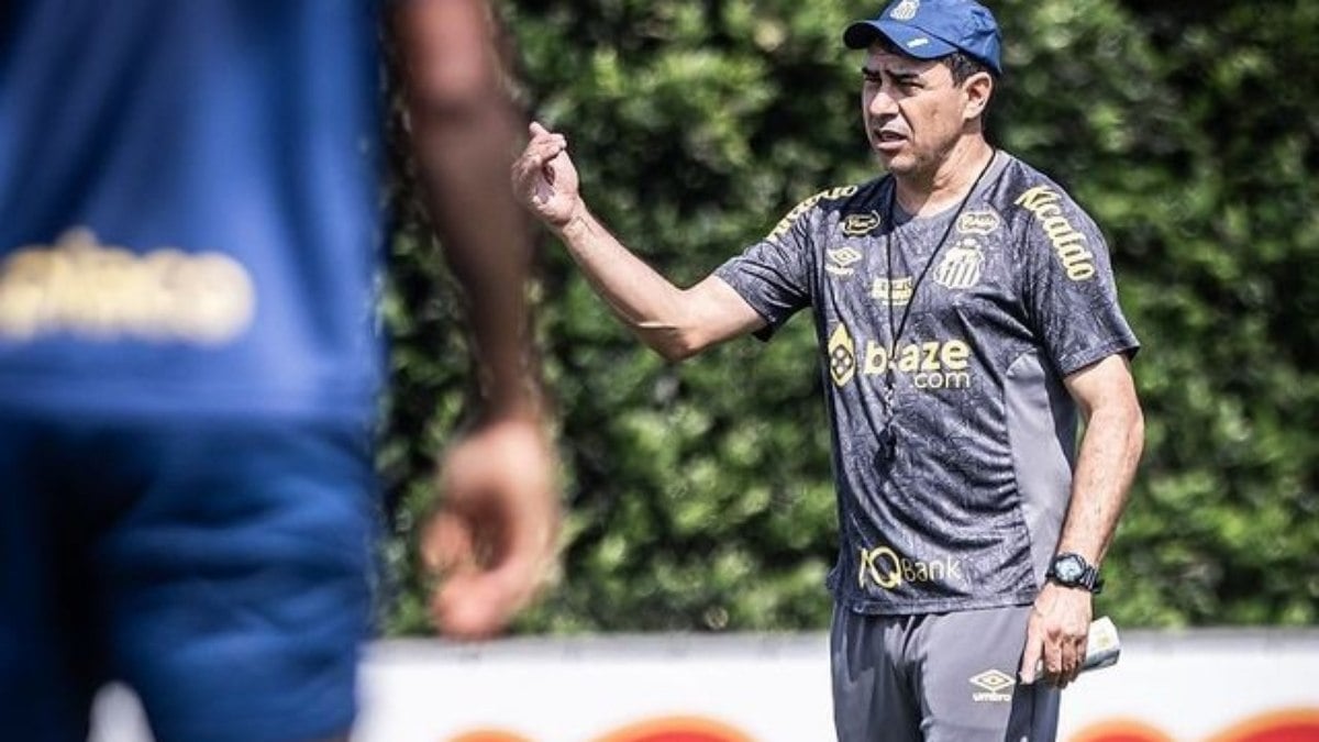 Carille deve promover mudanças no time titular Carille deve promover mudanças no time titular