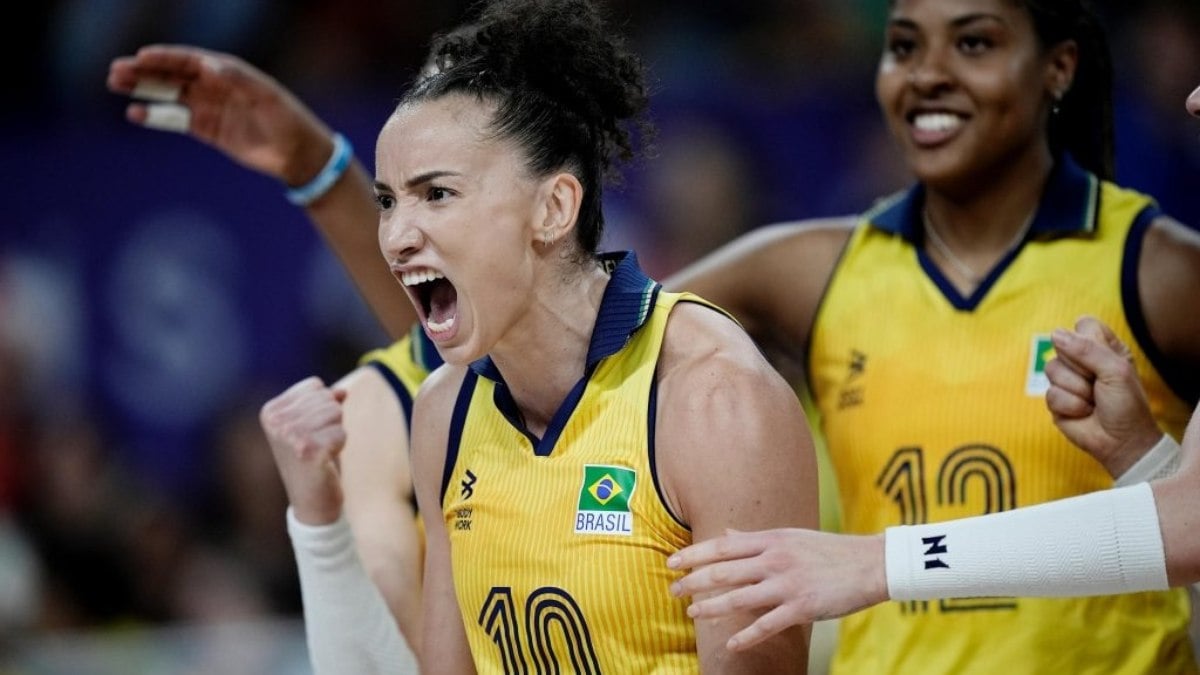 Brasil supera Polônia e vai pegar República Dominicana Brasil supera Polônia e vai pegar República Dominicana