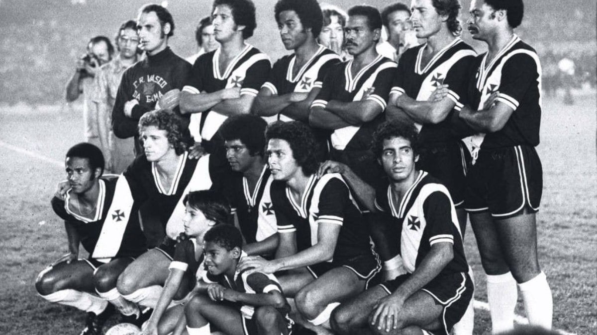 Há 50 anos, o Vasco era campeão brasileiro pela primeira vez; Gaúcho e Luiz Carlos ‘Tatu’ lembram a campanha histórica de 1974 Há 50 anos, o Vasco era campeão brasileiro pela primeira vez; Gaúcho e Luiz Carlos ‘Tatu’ lembram a campanha histórica de 1974
