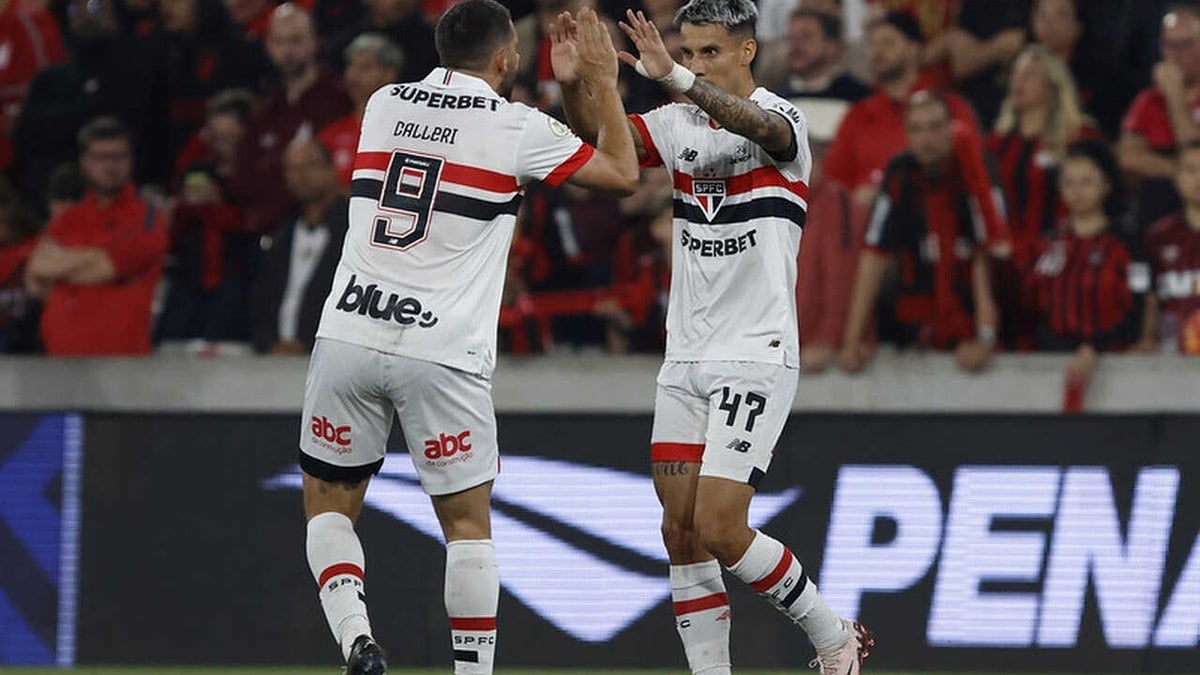 São Paulo vê ‘fantasma de 2023’ aparecer e tenta virar a chave contra o Fluminense São Paulo vê ‘fantasma de 2023’ aparecer e tenta virar a chave contra o Fluminense