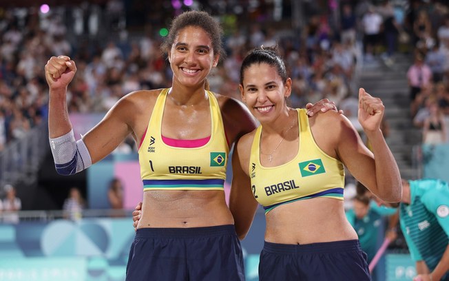 Olimpíadas: Ana Patrícia e Duda vencem mais uma e estão na semifinal do vôlei de praia Olimpíadas: Ana Patrícia e Duda vencem mais uma e estão na semifinal do vôlei de praia