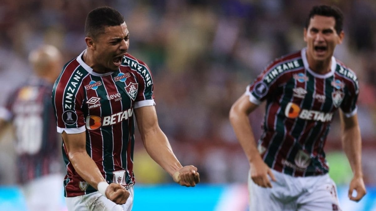 Fluminense encaminha venda de André para clube inglês Fluminense encaminha venda de André para clube inglês
