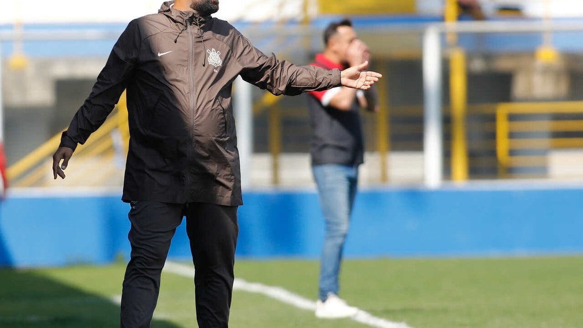 Atlético vence o Corinthians e sobe na tabela do Campeonato Brasileiro Sub-20 Atlético vence o Corinthians e sobe na tabela do Campeonato Brasileiro Sub-20