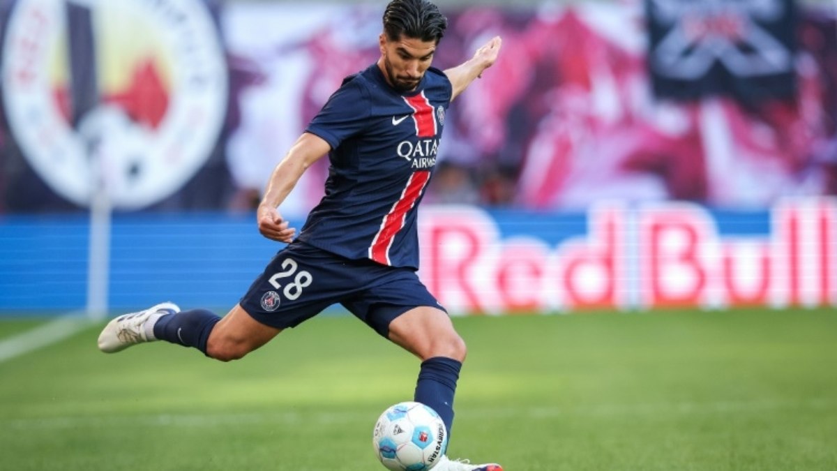 Carlos Soler chega ao West Ham emprestado pelo PSG Carlos Soler chega ao West Ham emprestado pelo PSG