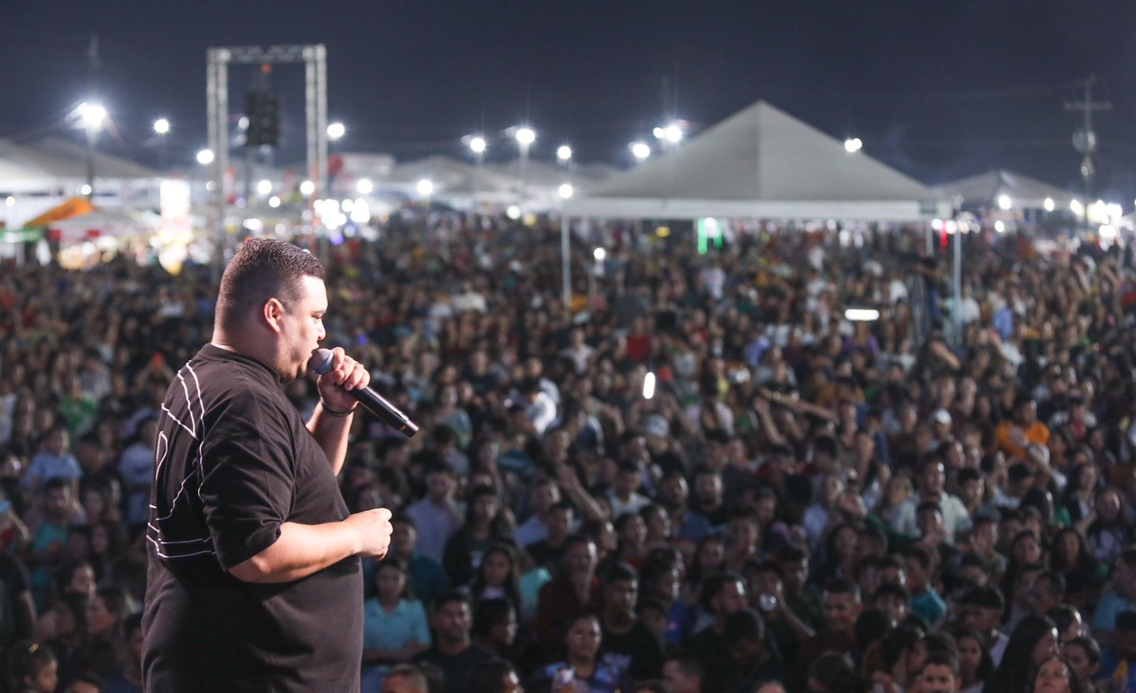 Show gospel do Som e Louvor reúne grande público Expoacre Juruá Show gospel do Som e Louvor reúne grande público Expoacre Juruá