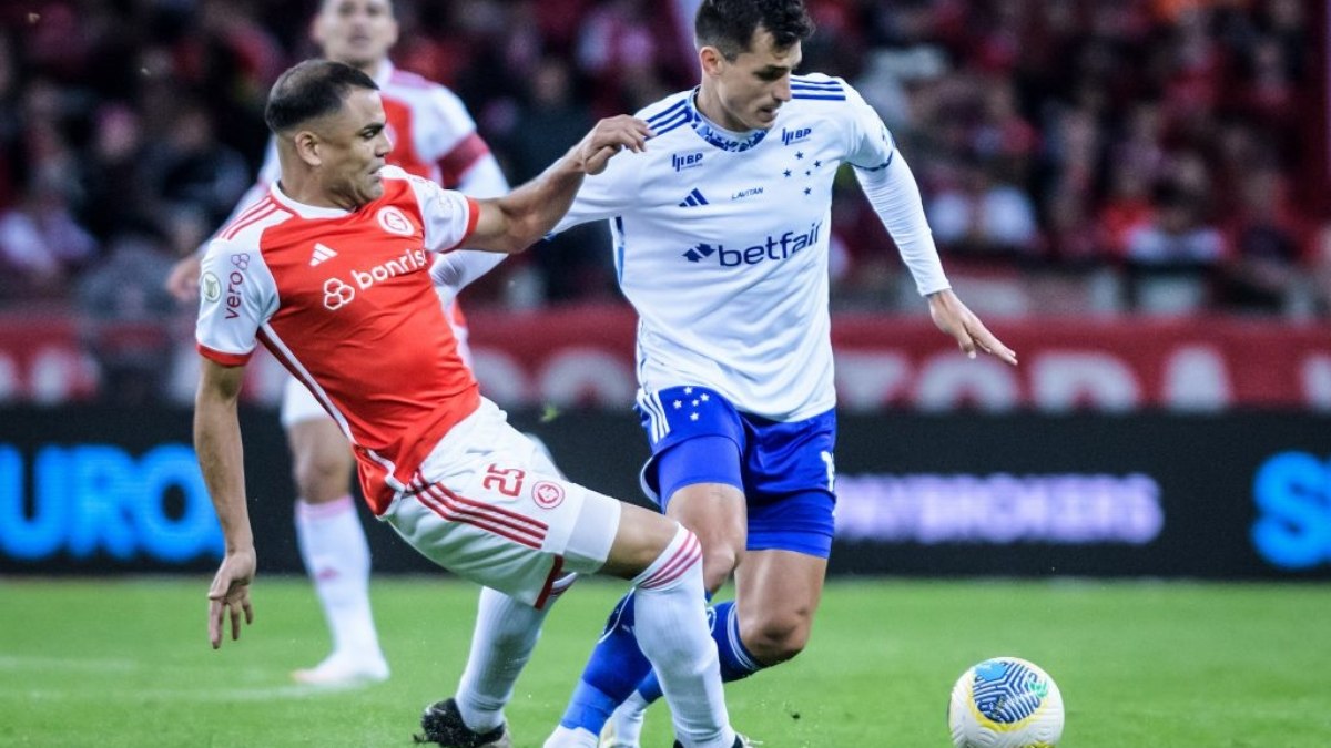 Cruzeiro enfrenta Internacional e mira revanche contra time gaúcho Cruzeiro enfrenta Internacional e mira revanche contra time gaúcho