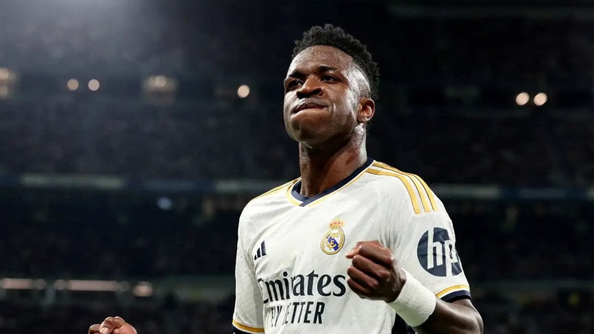 Vini Jr se destaca em título do Real Madrid e torcedores pedem bola de ouro; confira Vini Jr se destaca em título do Real Madrid e torcedores pedem bola de ouro; confira
