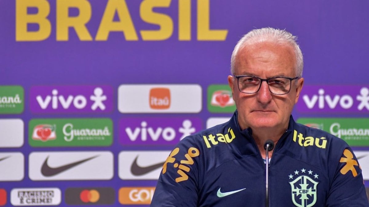 Dorival anuncia os 23 convocados para a seleção com Luiz Henrique e Estevão Dorival anuncia os 23 convocados para a seleção com Luiz Henrique e Estevão