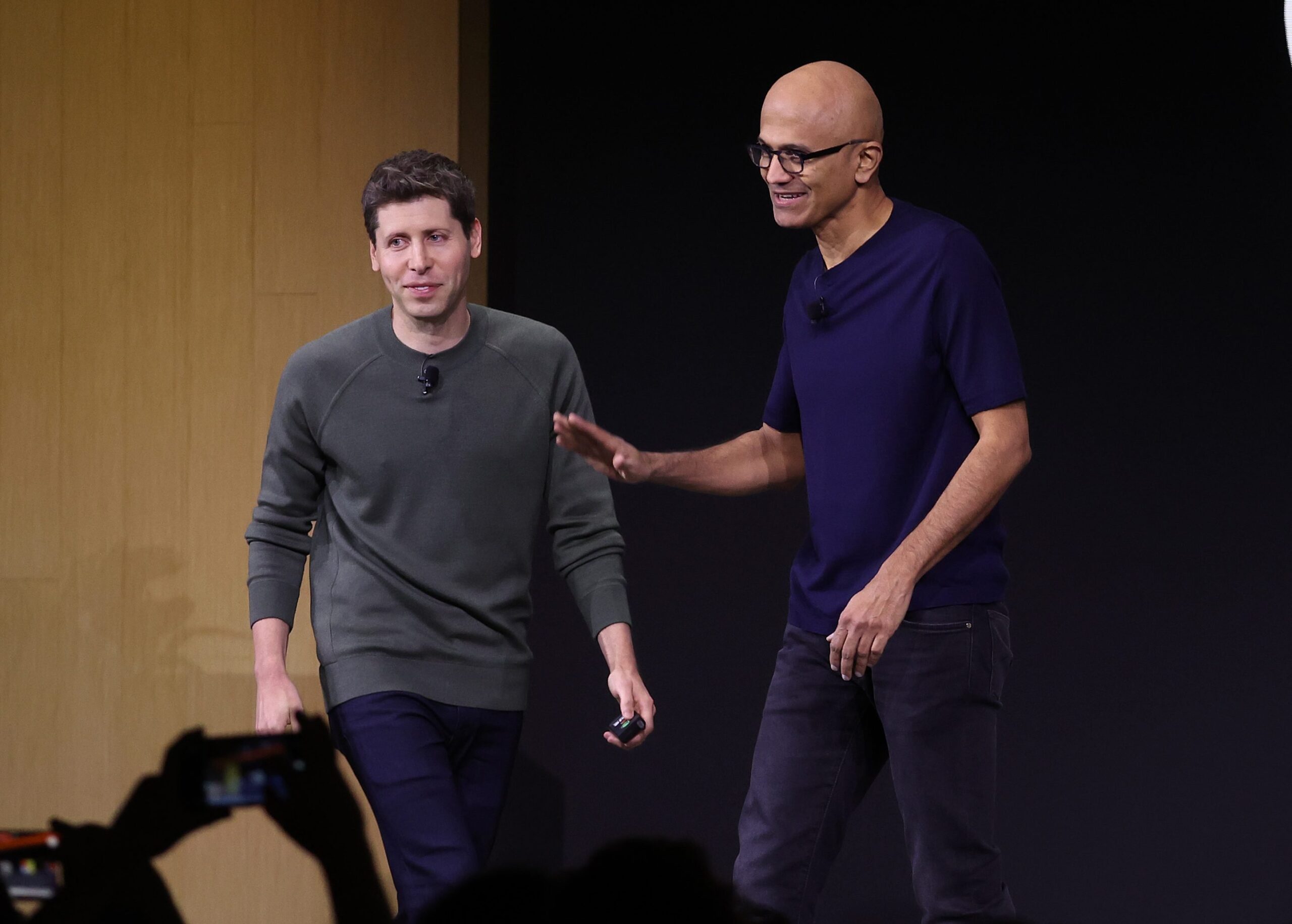 De jovem desconhecido a força imbatível da IA: como Sam Altman dominou o Vale do Silício? De jovem desconhecido a força imbatível da IA: como Sam Altman dominou o Vale do Silício?