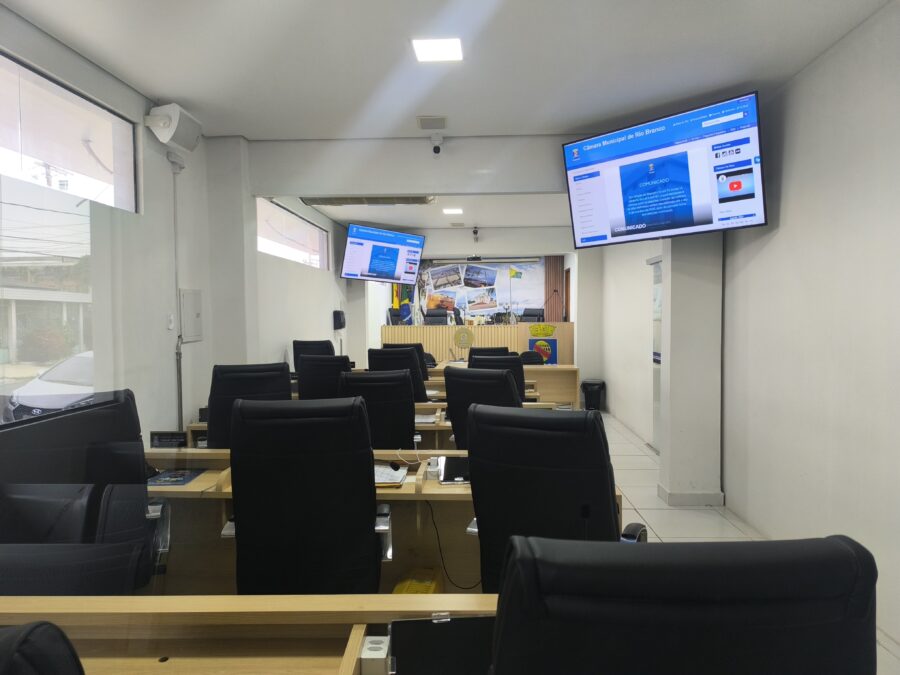 Vereadores encerram “sessão relâmpago” por falta de quórum em Rio Branco Vereadores encerram “sessão relâmpago” por falta de quórum em Rio Branco