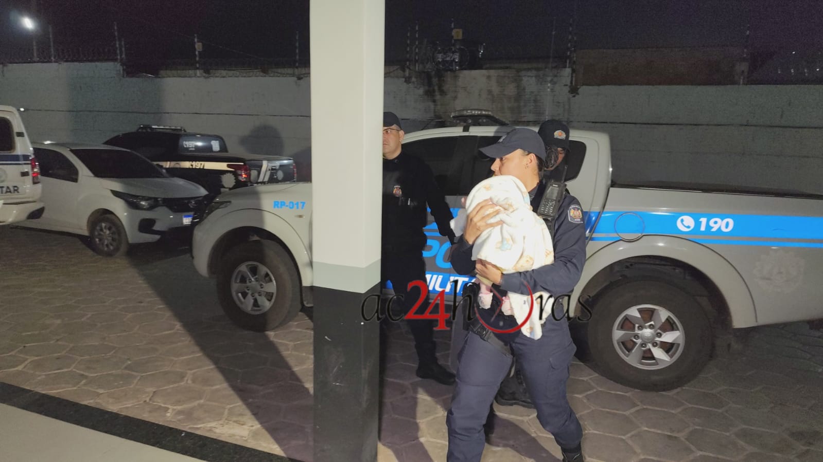 Bebê de 2 meses e irmão de 10 anos são abandonados no Mocinha Magalhães – ac24horas.com Bebê de 2 meses e irmão de 10 anos são abandonados no Mocinha Magalhães – ac24horas.com