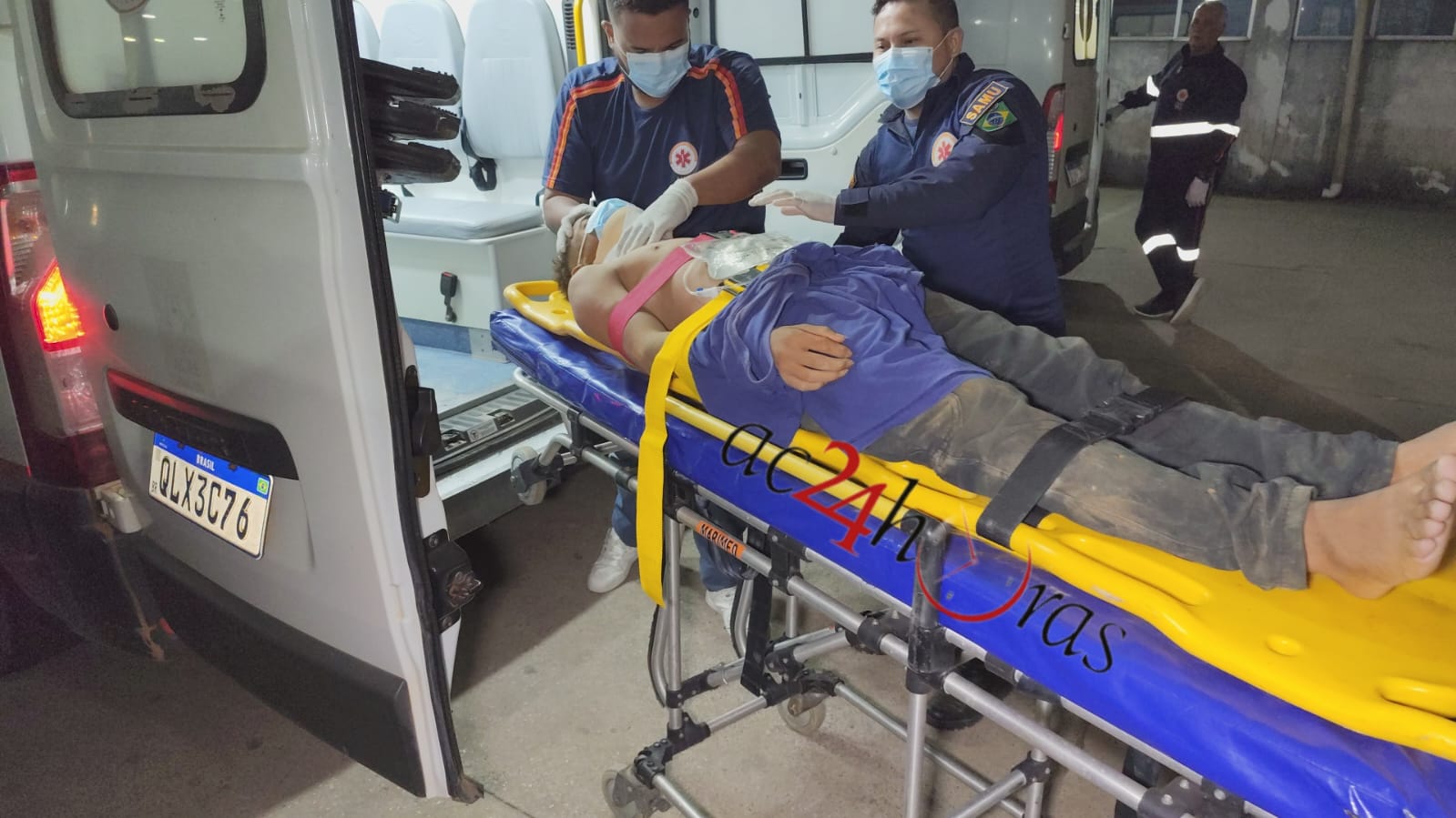Adolescente fica ferido ao colidir moto em cachorro no Polo Benfica – ac24horas.com Adolescente fica ferido ao colidir moto em cachorro no Polo Benfica – ac24horas.com