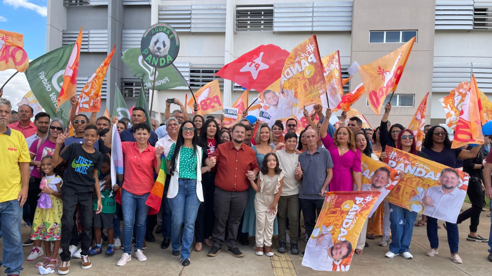 PT/PV/PCdoB oficializam Willian Panda para prefeito de Aparecida PT/PV/PCdoB oficializam Willian Panda para prefeito de Aparecida